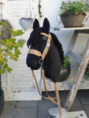 valentino_front_767630647